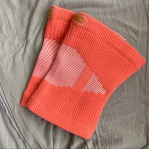 EXO Light Knee Sleeves - Medium